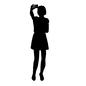 自撮りする女性 自撮りする女性 撮影,カメラ,自撮り,撮る,テレビ電話,ビデオ通話,人物,全身,立ち姿,正面のシルエット素材