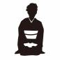 正座する着物の女性 正座する着物の女性 女性,正座,座る,挨拶,着物,大人,年始,元旦,和風,新年のシルエット素材