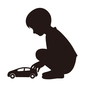 車の玩具で遊ぶ男の子 男の子,車,乗り物,自動車,子供,玩具,遊ぶ,人物,1人,1人遊びのシルエット素材