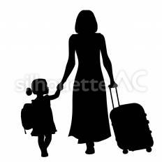 旅行に出発する母と娘 スーツケース,持つ,歩くのシルエット素材