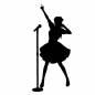 女性アイドル 女性アイドル 女性,アイドル,歌う,歌手,芸能人,マイク,ライブ,音楽,スカート,ロングヘアのシルエット素材